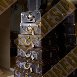 Unedesin × LV “Ribbon Elegance” Tower Trunk Edition
