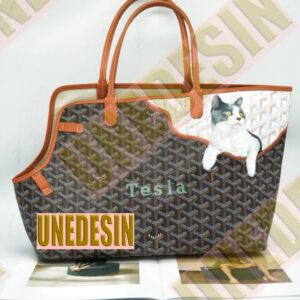 Unedesin “Quiet Cat” Canvas Tote