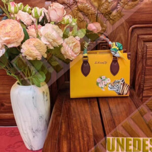 Unedesin “Tiny Companions” Canvas Tote Series